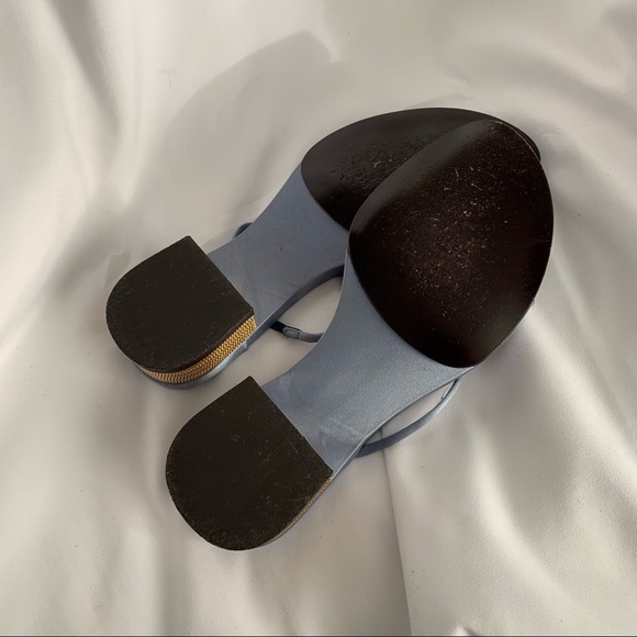 GUCCI Satin & Gold Chain Mail Sandals - Picture 10 of 10